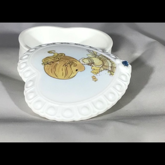 PRECIOUS MOMENTS “March’s Child” heart shape box - Picture 11 of 14